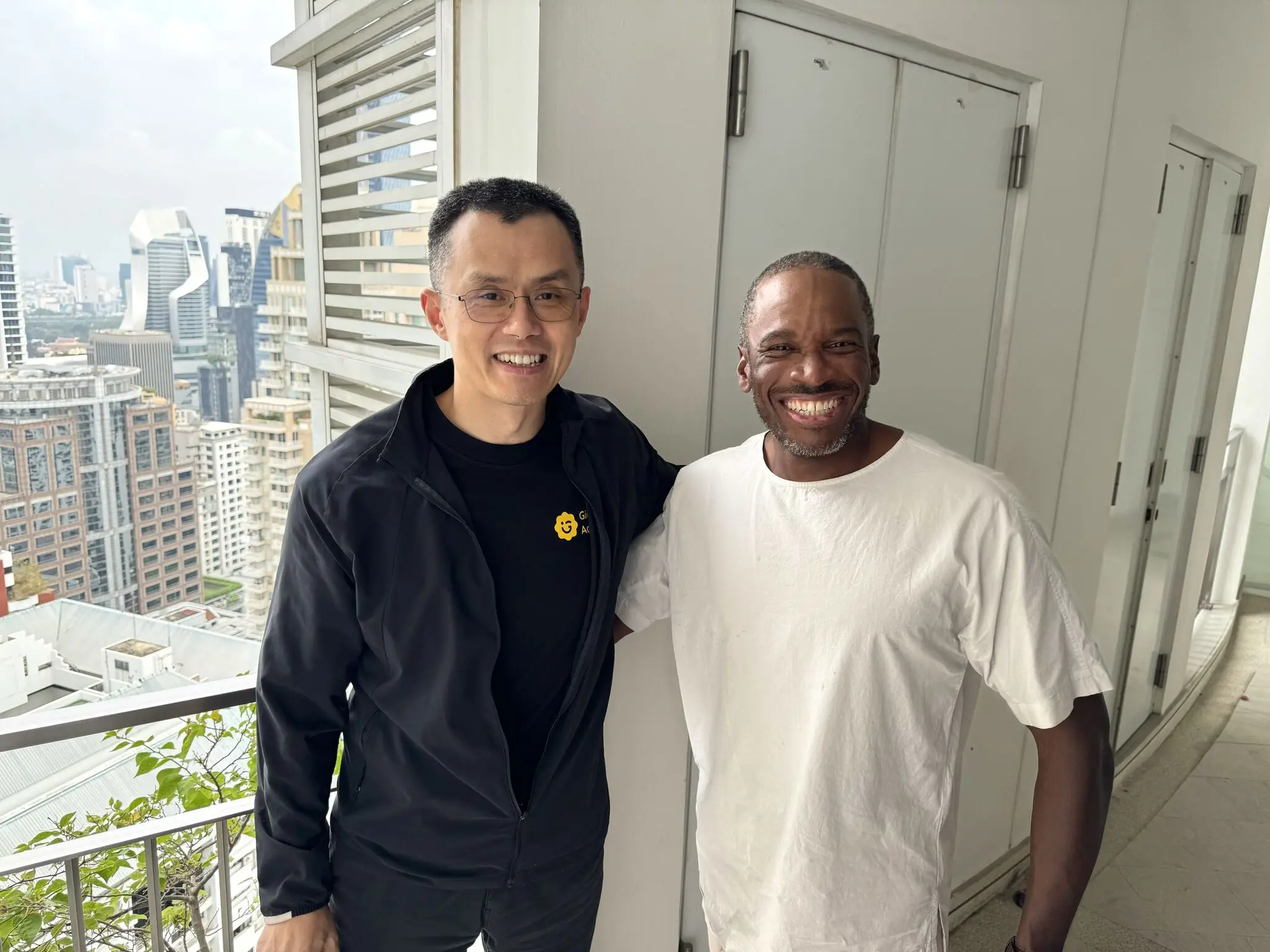 独家采访:亚瑟·海斯(Arthur Hayes)在比特币储备金,模因硬币和贸易战处开放